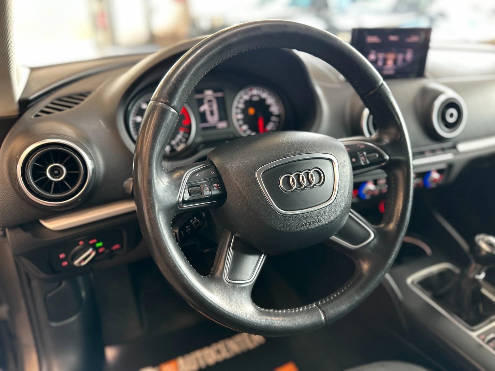 Audi A3 1.4 TFSI 122 ch • Xenon • Sièges chauffants • Audi Sound System - Climatisation