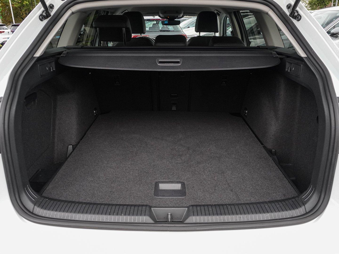 Volkswagen Golf Variant 1.5 eTSI DSG Life Energy NAVI LED, миниатюра 17