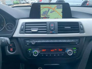 Bild 14 BMW 318 318d Touring*AHK*NAV*SHZ*ELEK.HECKKLAPPE*