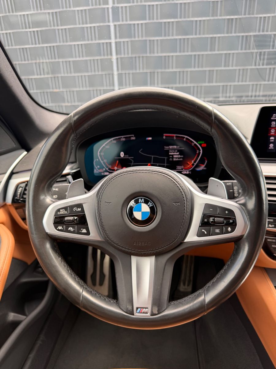 BMW 530d xDrive MSPORT LEDER RFK LED NAVI SHZ SHADOW foto 16