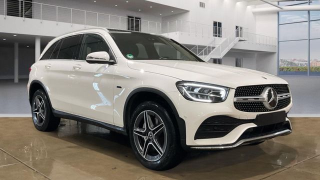 Mercedes-Benz GLC 300 e AMG 19*Pano*Kamera*LED*DAB*Alcantara*