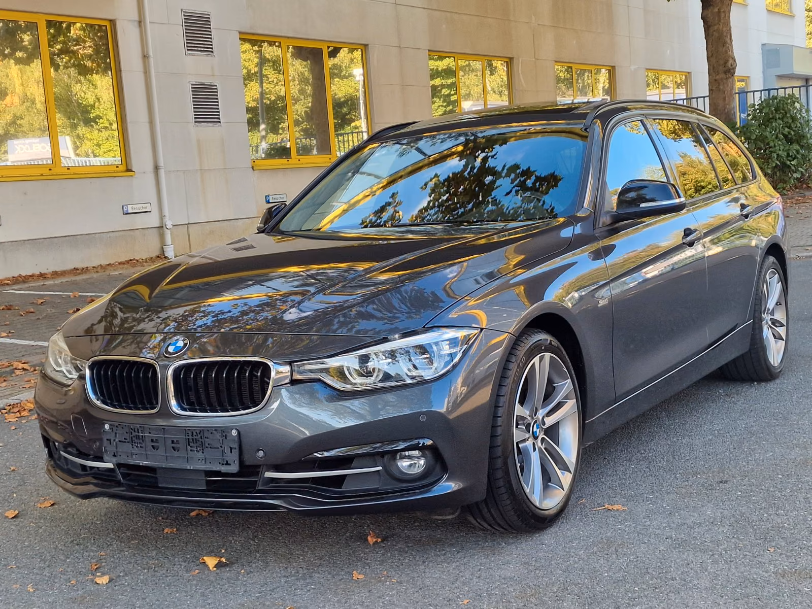 BMW 330 i SPORT LINE*PANORAMA*HEAD UP*AUT*GARANTIE*