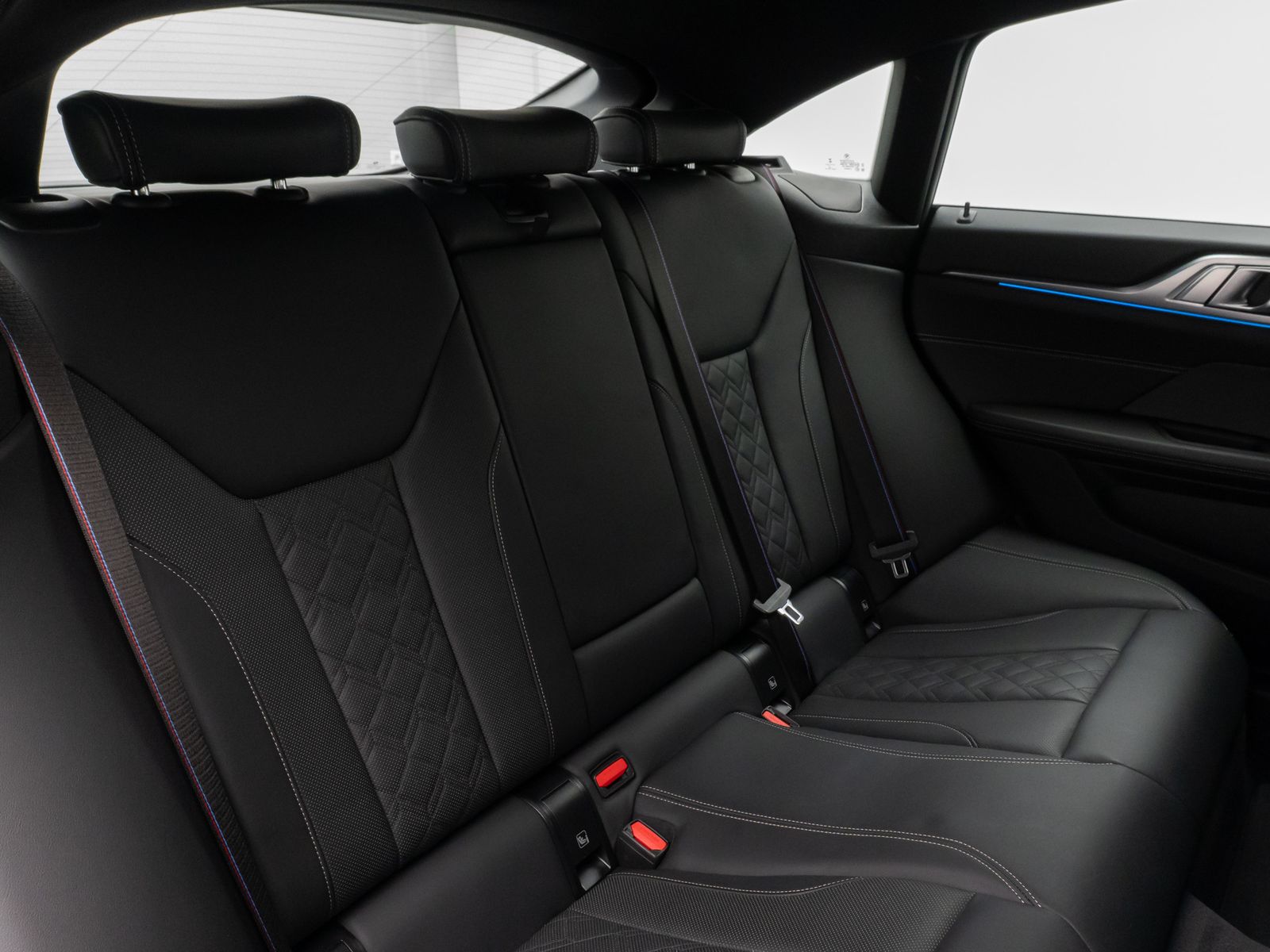 Fahrzeugabbildung BMW i4 M50 Gran Coupé Kamera Laser H/K HUD ACC AHK