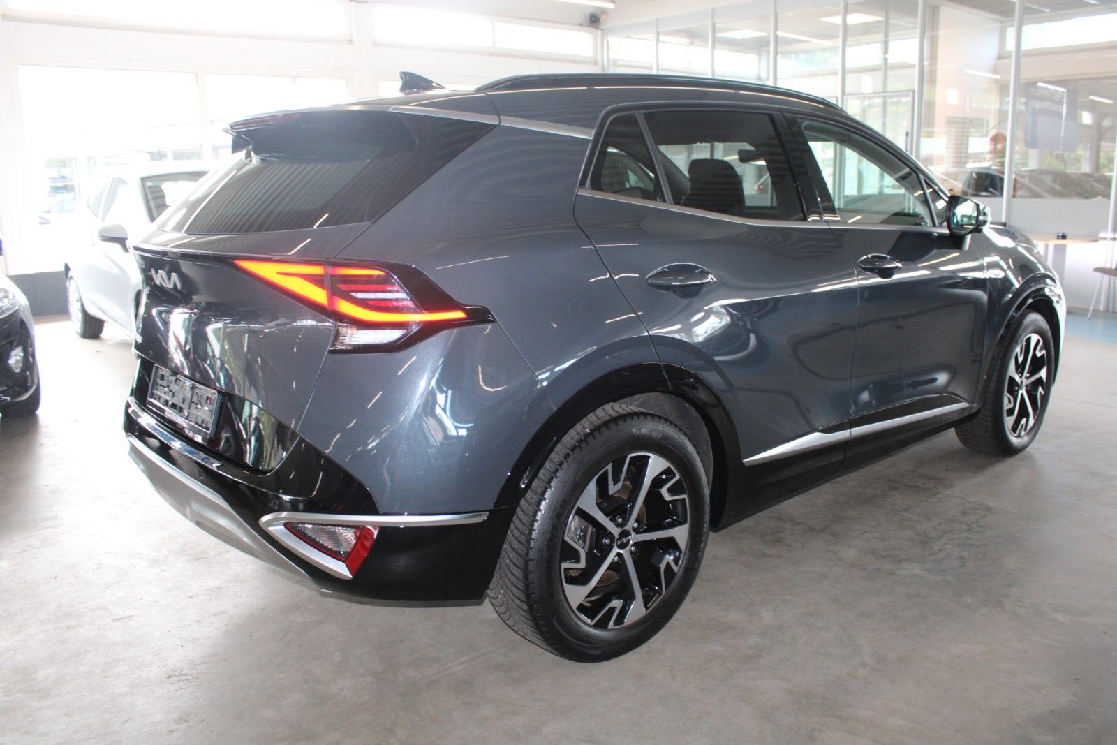 Fahrzeugabbildung Kia Sportage Spirit DCT MHEV 360° PANO ACC LED uvm.