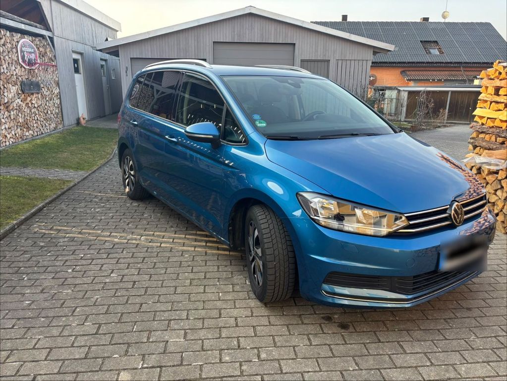 Image of Volkswagen Touran