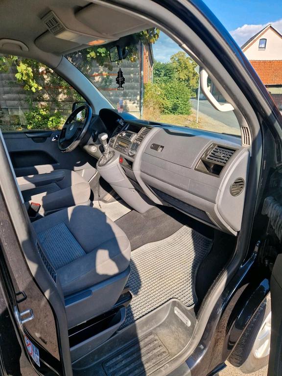 Volkswagen T5 Caravelle