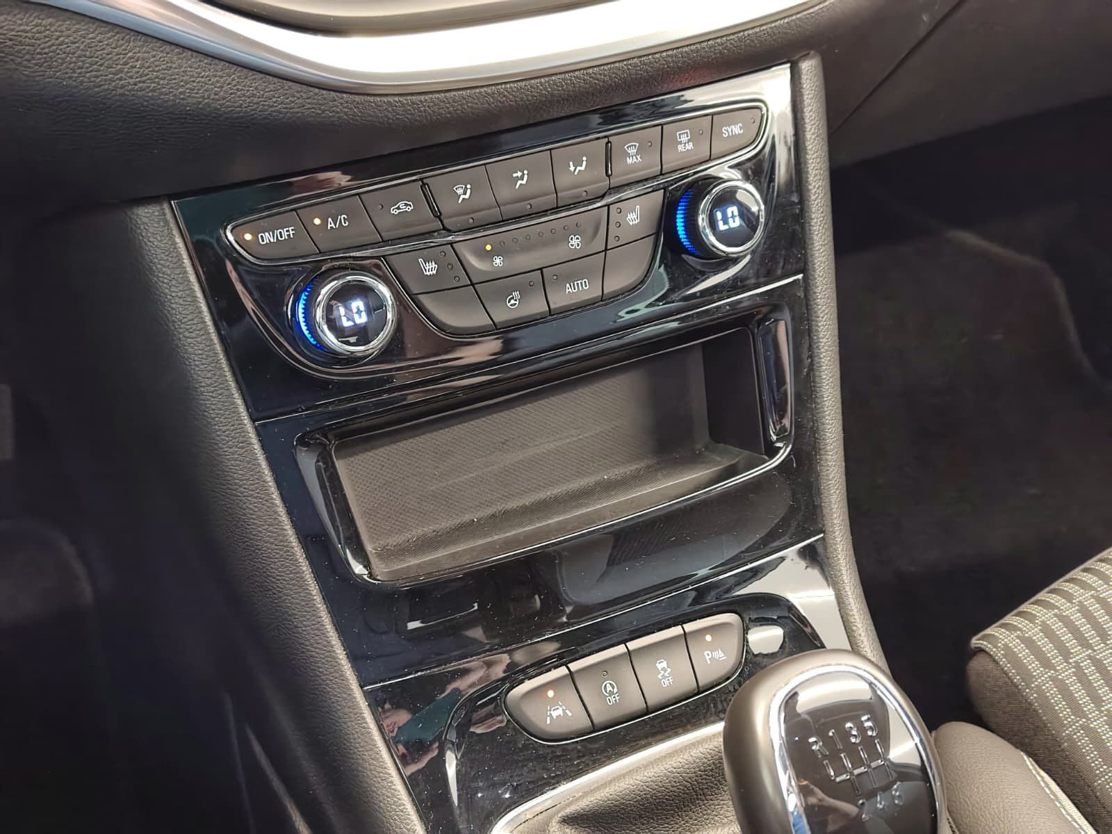 OPEL Astra  1.2 Turbo Sports Tourer Elegance Navi SHZ – Bild 19