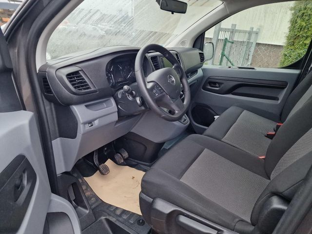 Fahrzeugabbildung Opel Vivaro Kombi M (L2)Navi,PDC,Klima v+h,9-Sitze