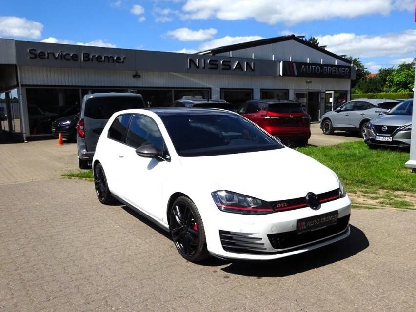 Fahrzeugabbildung Volkswagen Golf VII 2.0 TSI GTI Performance Navi RFK