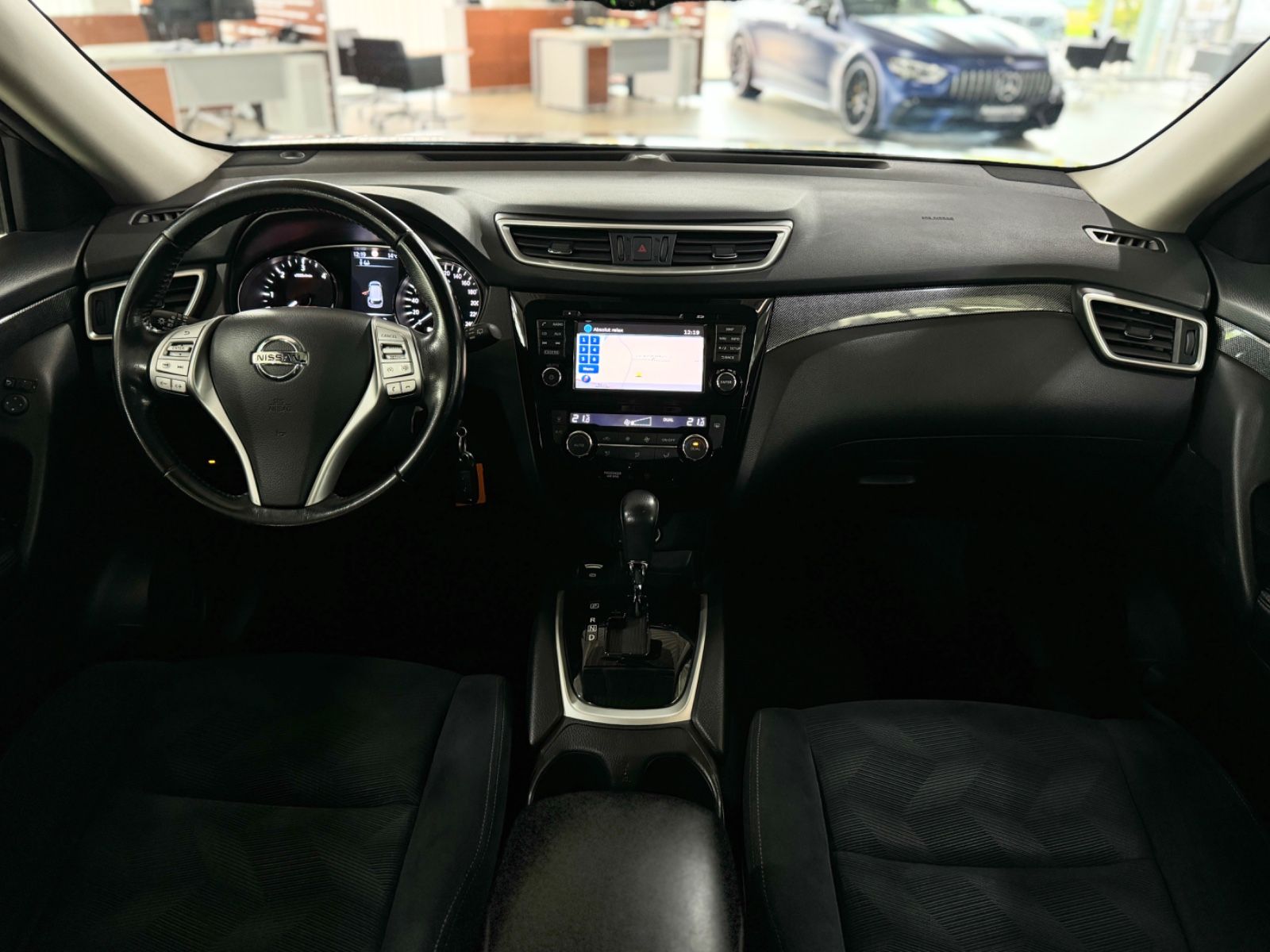 Fahrzeugabbildung Nissan X-Trail Acenta Panorama PDC Navi AHK 7Sitz Stzhz