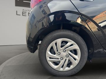 Hyundai i10 1.0 SELECT - INCL. NAVI - SOFORT