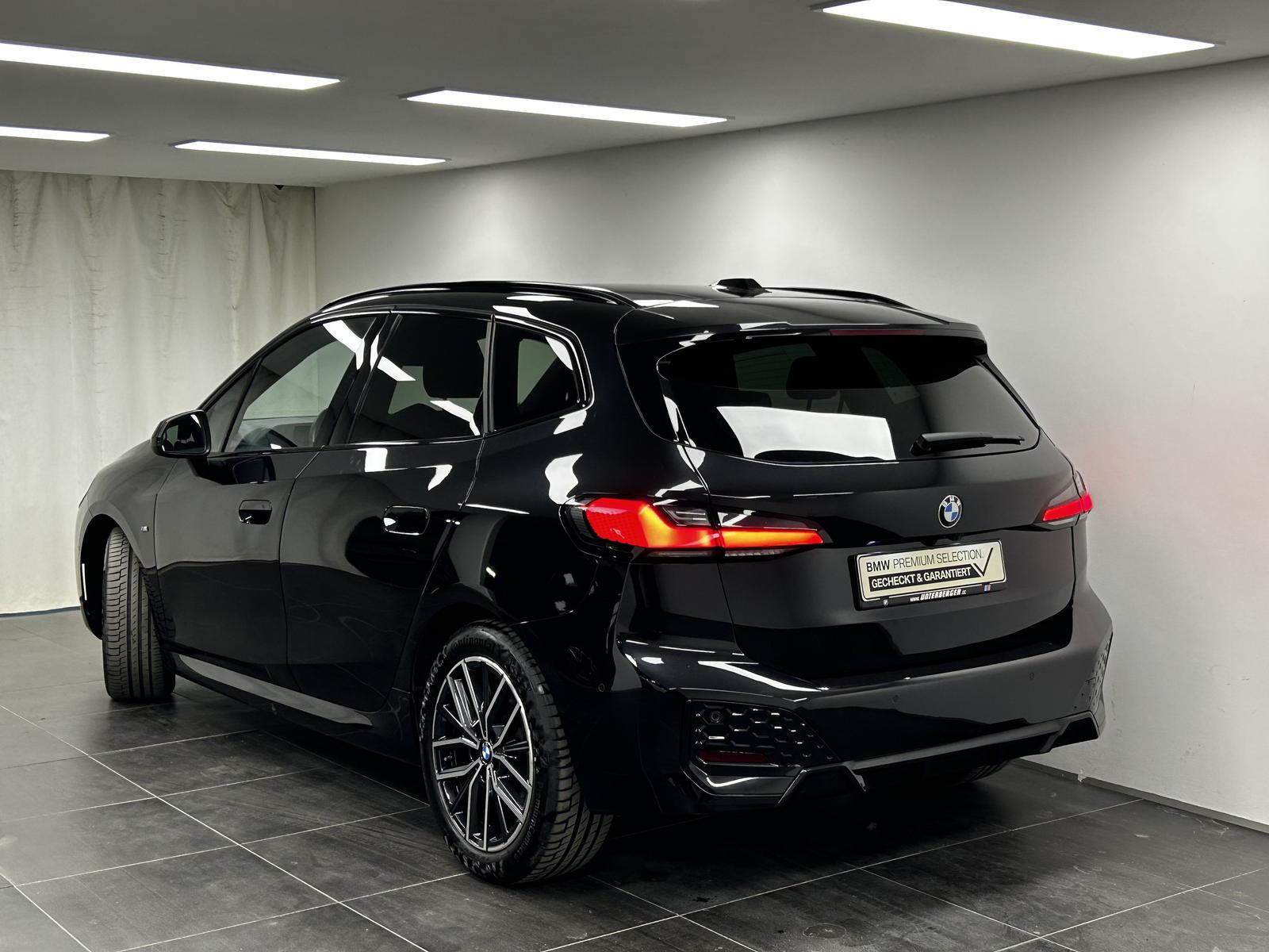 BMW 218i Active Tourer M Sportpaket Komfortzgn. AHK 