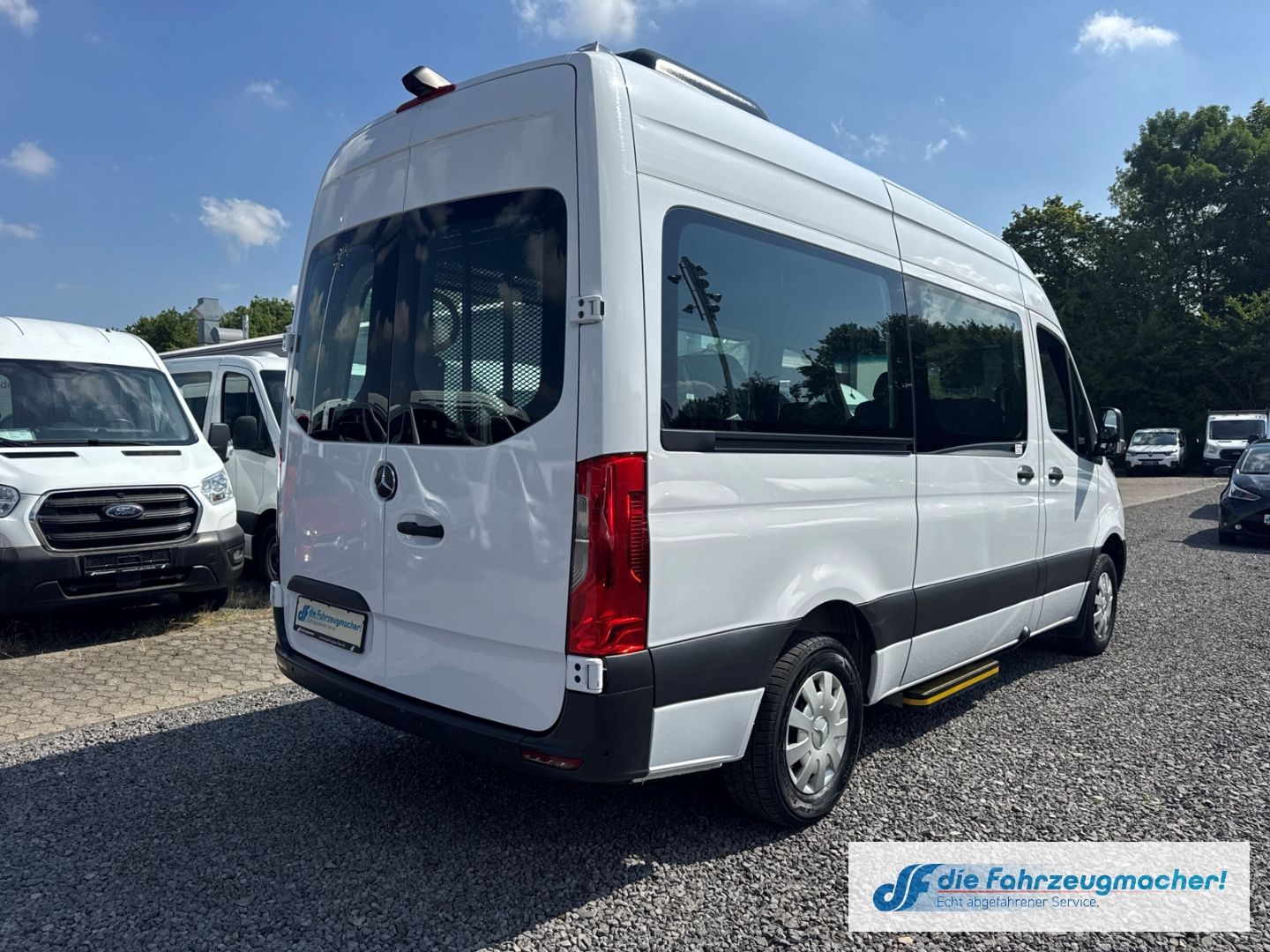 Fahrzeugabbildung Mercedes-Benz Sprinter III Tourer RWD AWD 315 CDI L2 DAB SHZ
