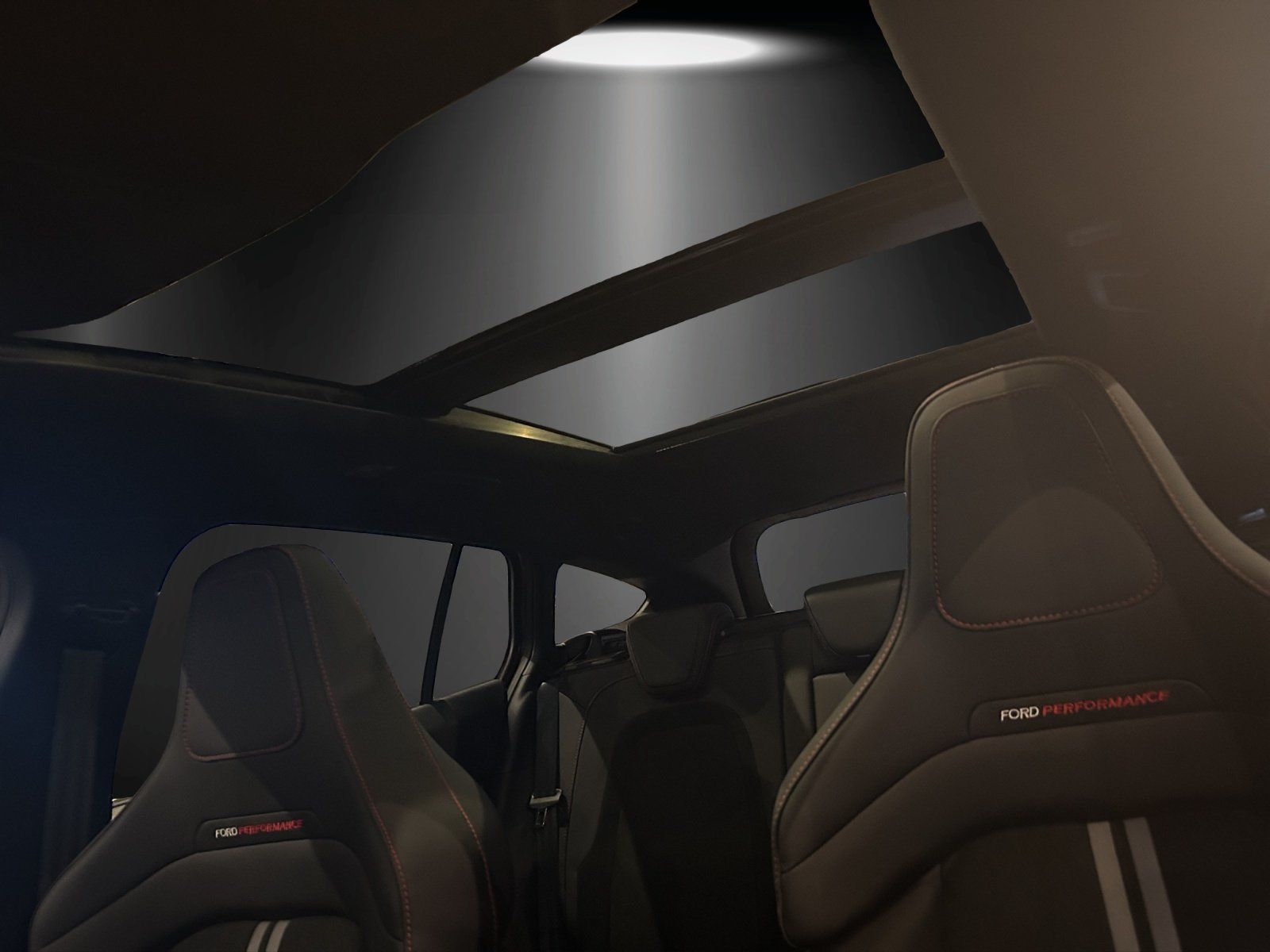 Fahrzeugabbildung Ford Focus ST X 280PS B&O Winter Pa. Pano Dach Winter