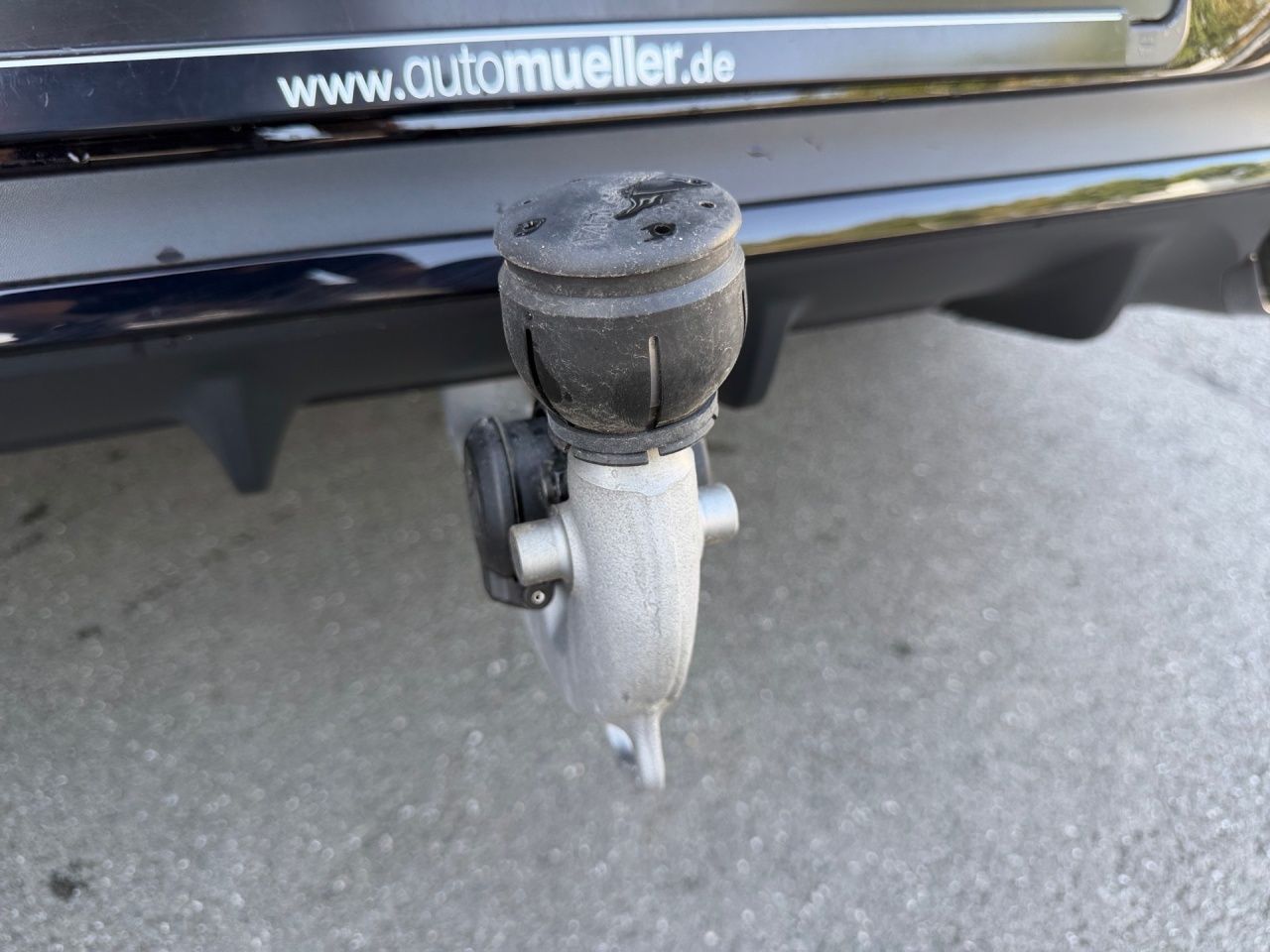 Fahrzeugabbildung Mercedes-Benz CLA 200 d Coupé AMG+AHK+DISTR+NIGHT+MULTIBEAM+