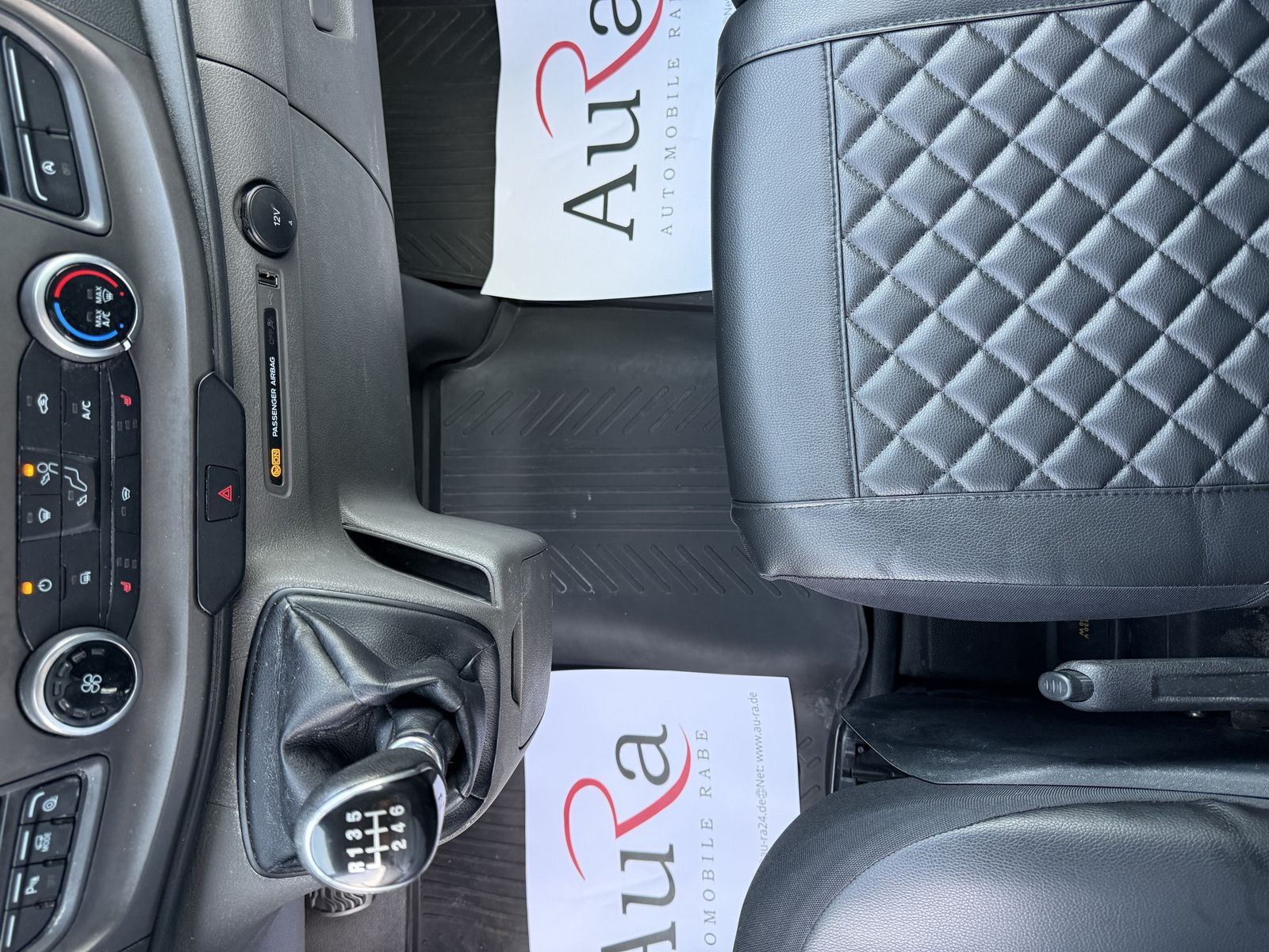 Fahrzeugabbildung Ford Transit Custom 300 L2H1 KAMERA+SHZ+PP+CARPLAY