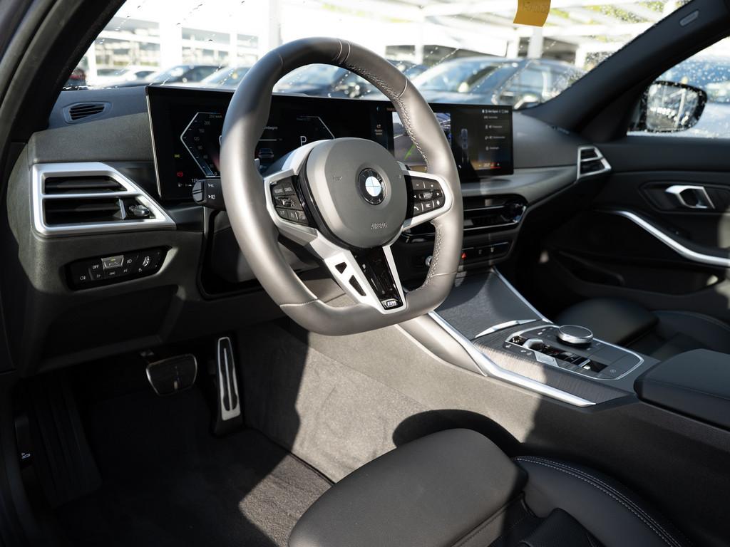 BMW 318i M-Sport FACEL. LED NAVI KAMERA SHZ PDC