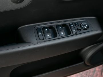 Hyundai Inster Elektro 71 kW FWD Select Autobahnassi.