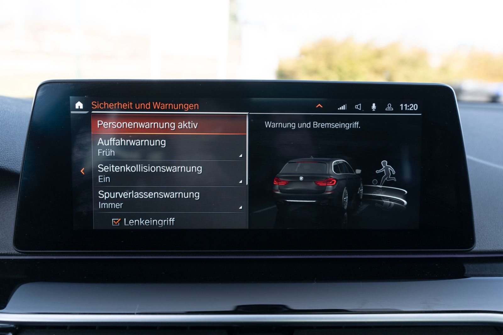 Fahrzeugabbildung BMW 520d xDrive SPORT SHADOW ACC LED H&K 360° TOTW