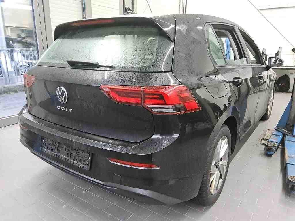 Volkswagen Golf VIII 2.0 TDI Life NAVI LED AMBIENTE