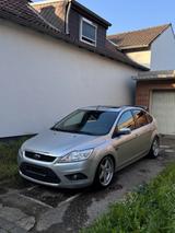Ford Focus 1,6TDCi 80kW DPF Ghia Ghia - Ford Focus Ghia mit Diesel-Antrieb