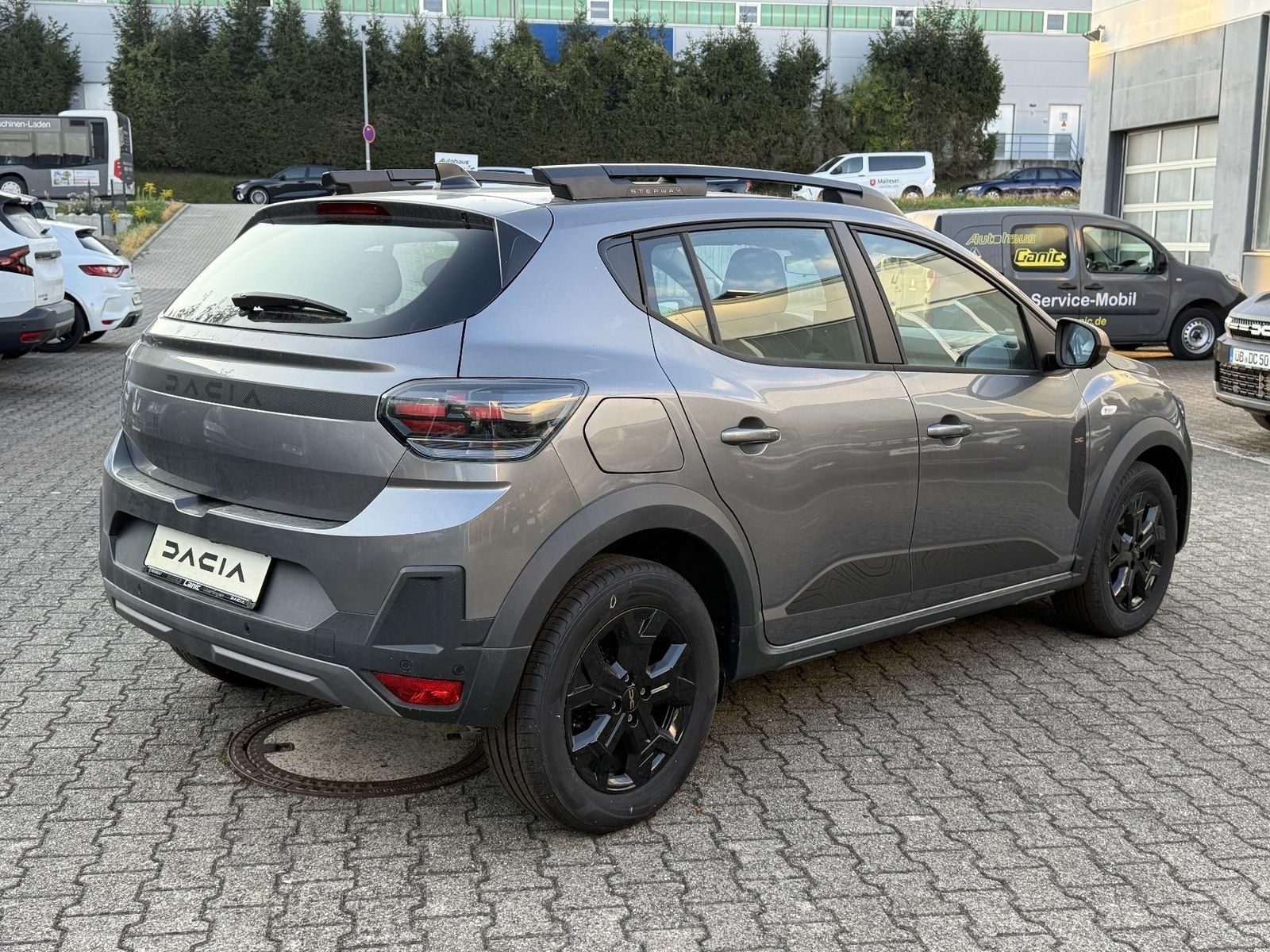 Fahrzeugabbildung Dacia Sandero Stepway Extreme TCe 110