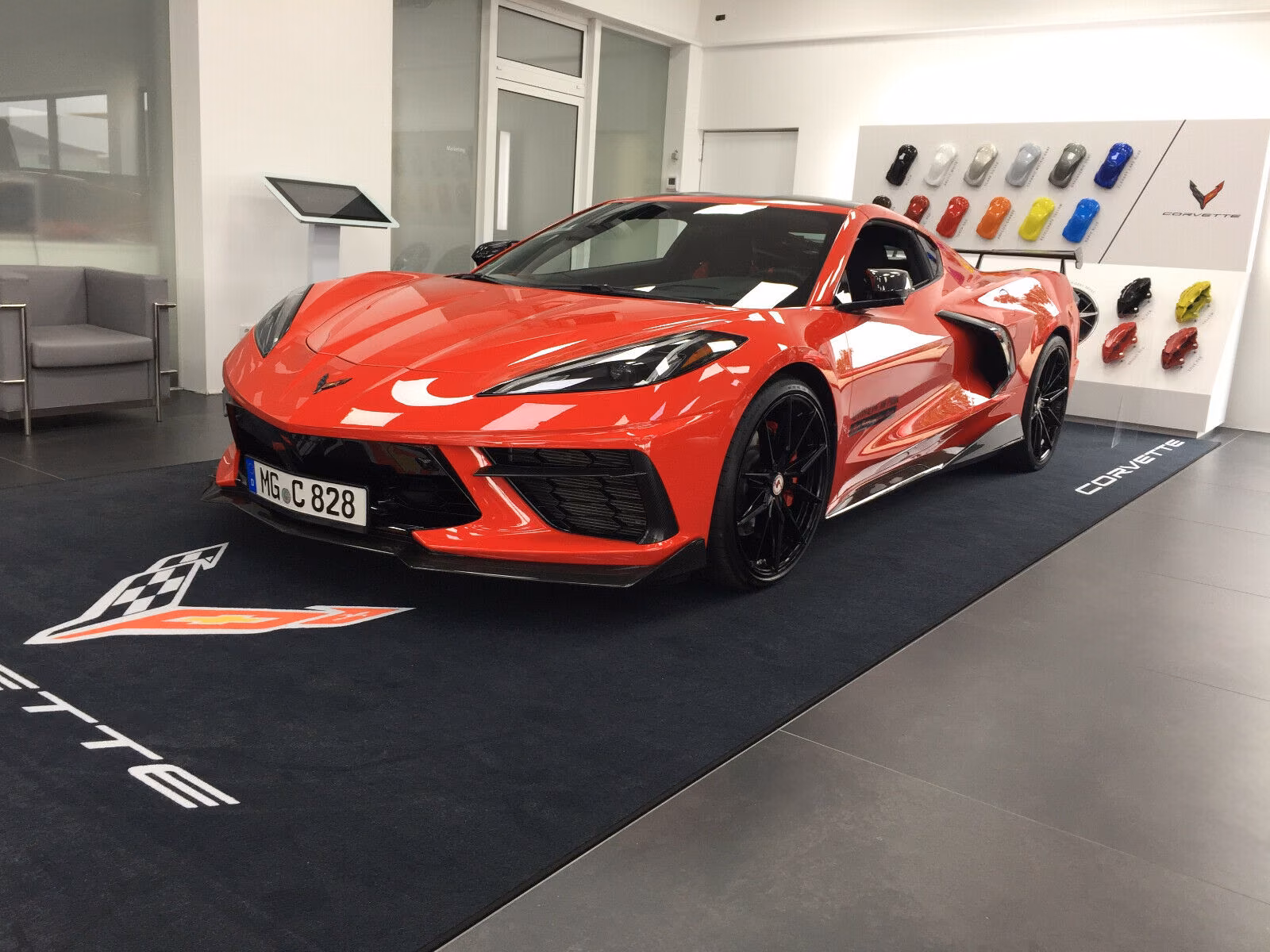 showroom-image-bottom
