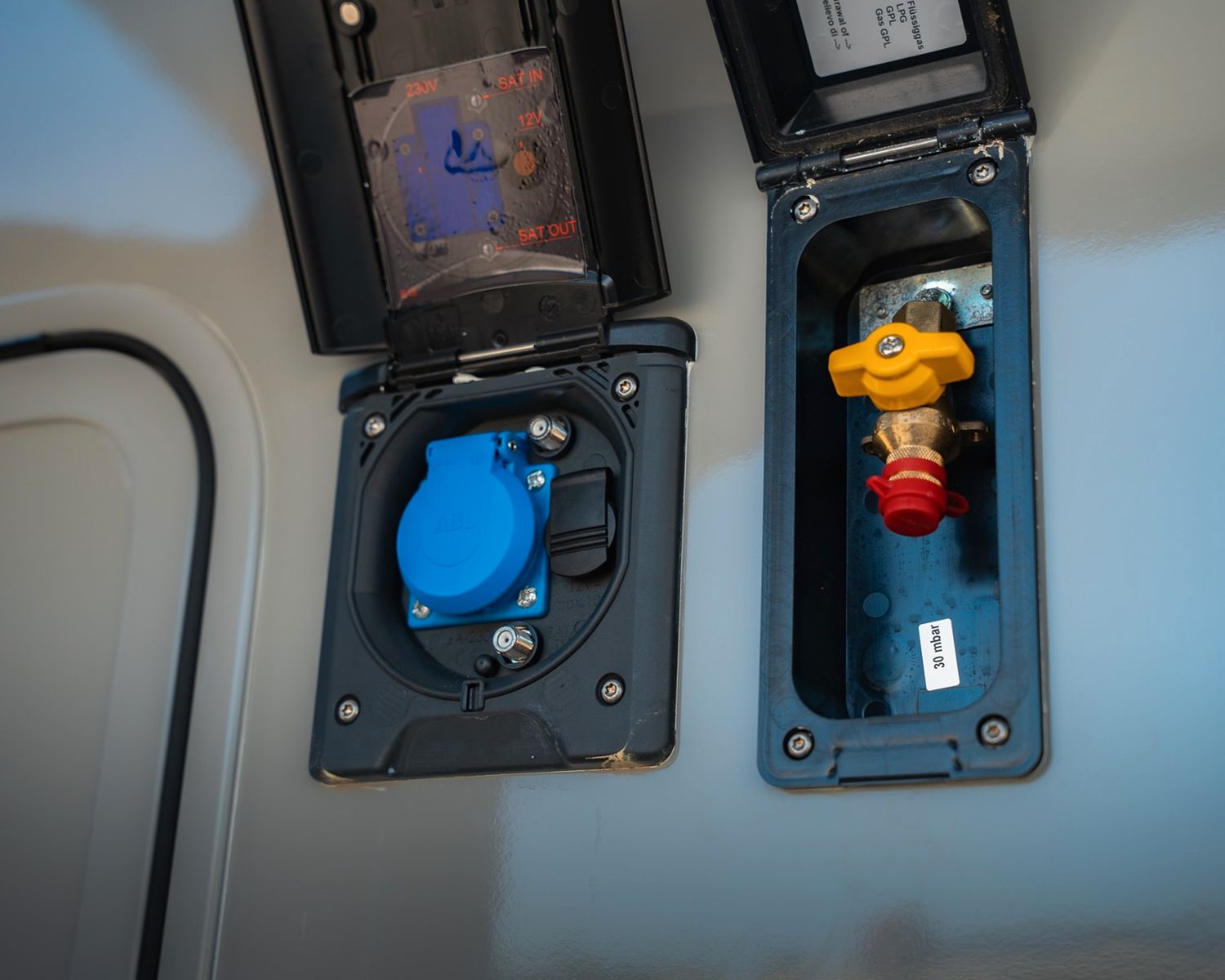 Fahrzeugabbildung Eura Mobil Integra Line 726 EF GT *DELTA / HUBSTÜTZEN*