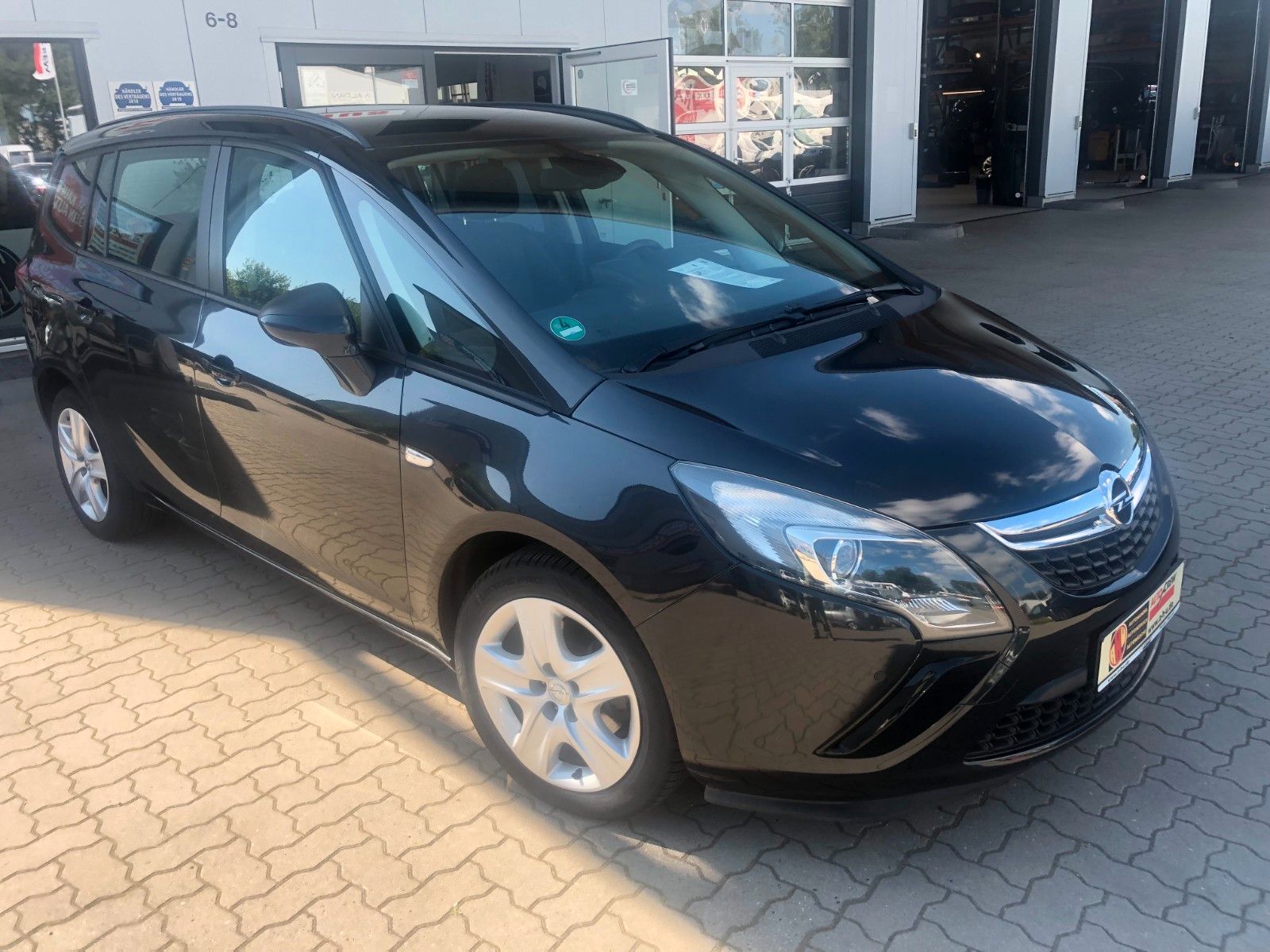 Fahrzeugabbildung Opel Zafira C Tourer 1.4 Automatik
