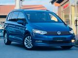 Volkswagen Touran Comfortline BMT/Start-Stopp AHK - Volkswagen Touran: Limousine