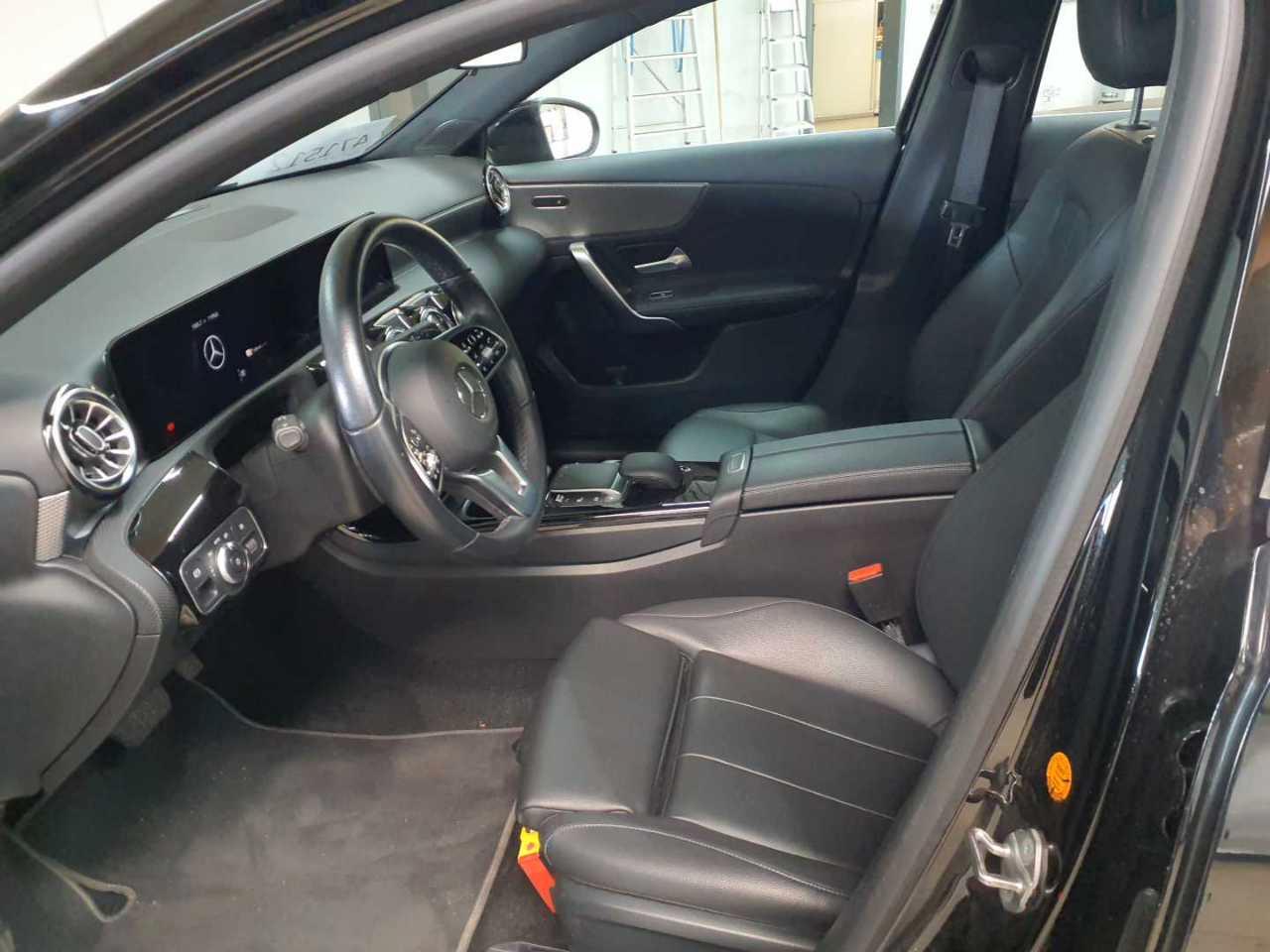 Mercedes-Benz A 250e -Progressive AHK BusiP AssiP Beam