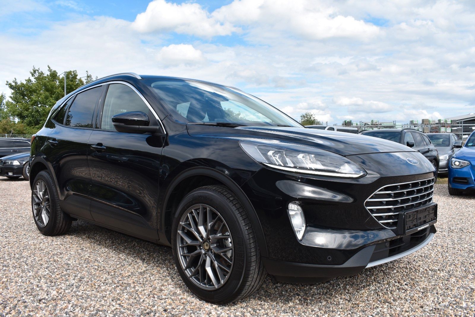 Fahrzeugabbildung Ford Kuga Titanium LED Keyless go Kamera DAB