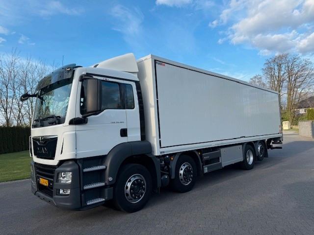 MAN Tgs 35.320 8x2 Koffer-Fahrgestell Nur 127 TKm
