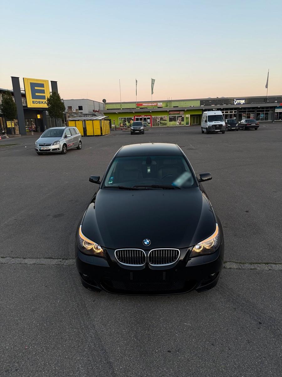 BMW 525