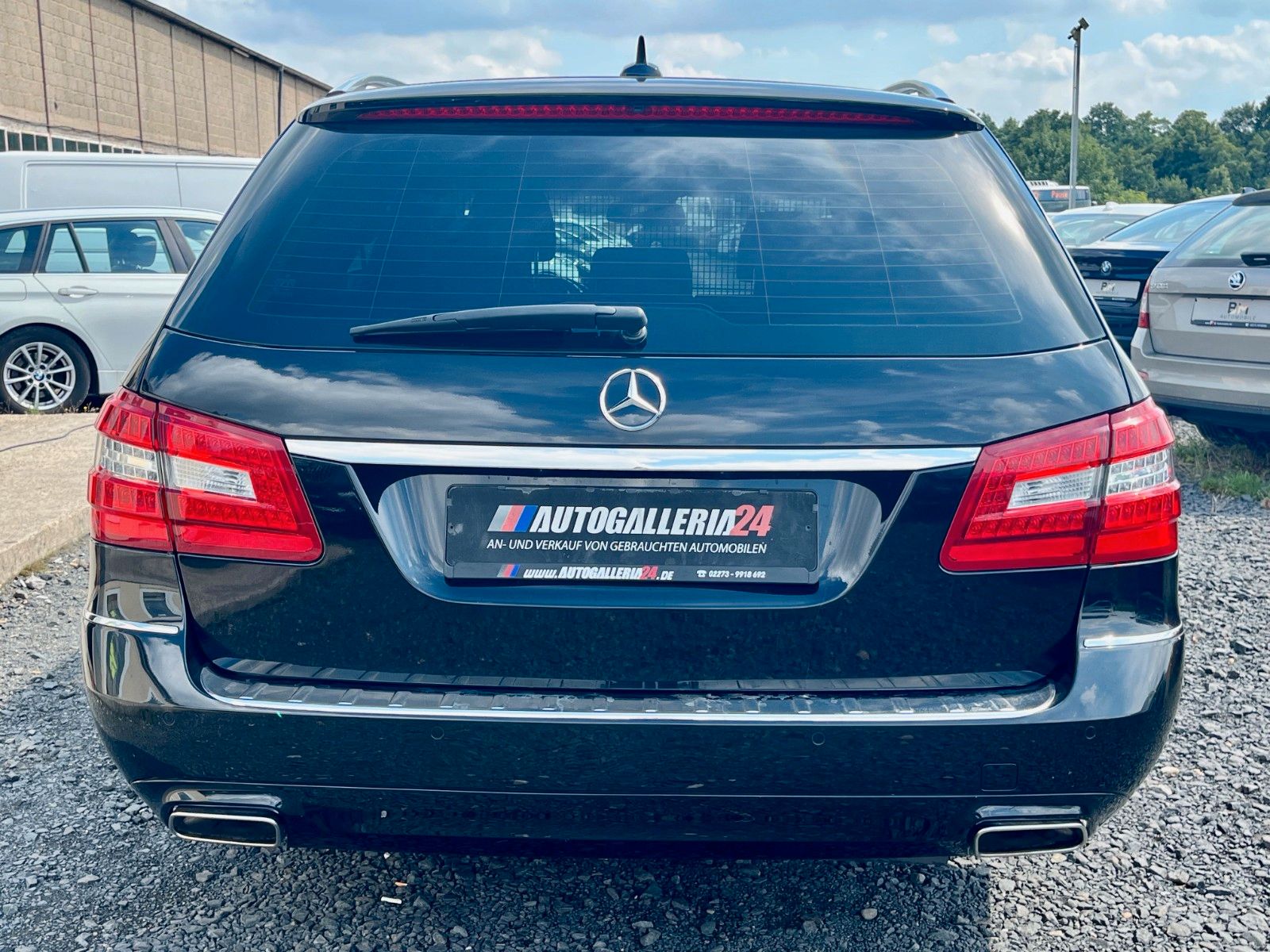 Fahrzeugabbildung Mercedes-Benz E 300 CDI Aut. AVANTGARDE Navi Xenon Leder AHK