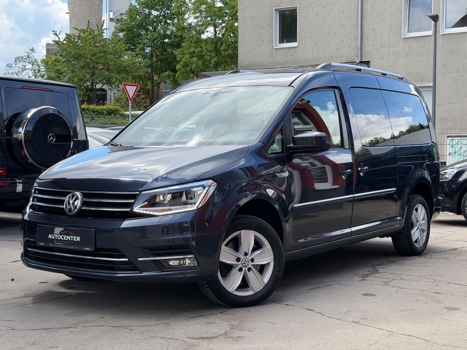 VW Caddy Maxi Highline BMT*7-SITZER*BI-XENON*AHK*