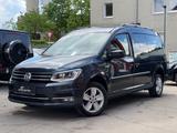 Volkswagen Caddy Maxi Highline BMT*7-SITZER*BI-XENON*AHK* - Volkswagen Caddy: Maxi Highline