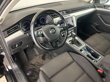 Volkswagen Passat Variant - 12