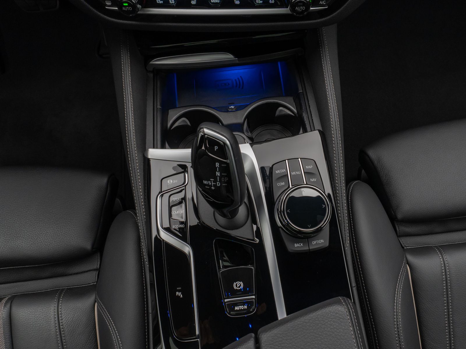 Fahrzeugabbildung BMW 540d xD M Sport Panoram Kamera Laser HUD DAB H/K