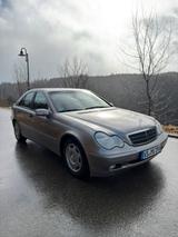 Mercedes-Benz C 220 CDI Automatik  sehr g... - gebrauchte Mercedes-Benz C 220 aus dem Jahr 2003