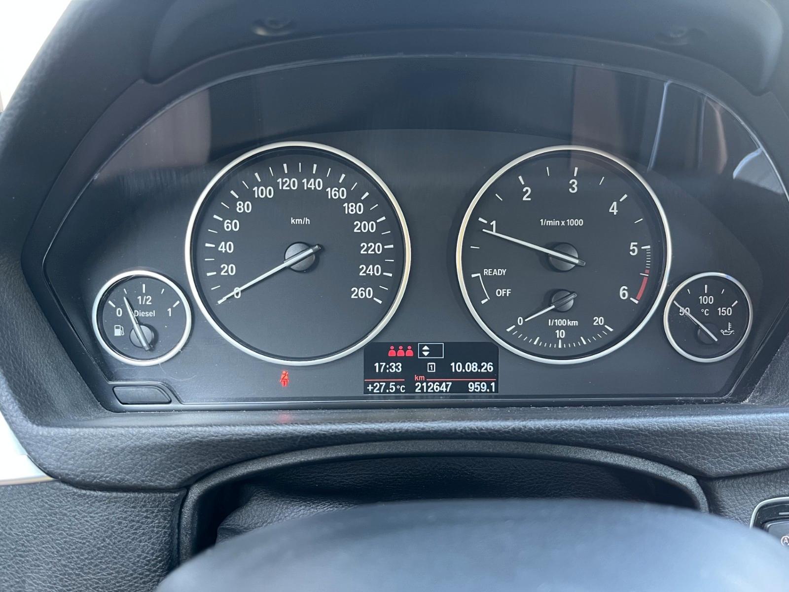 BMW 320d xDrive Touring Luxury Line 