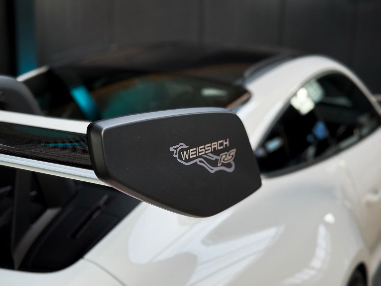 Fahrzeugabbildung Porsche 992 GT3RS + Weissach + PCCB + Clubsport + Magnes
