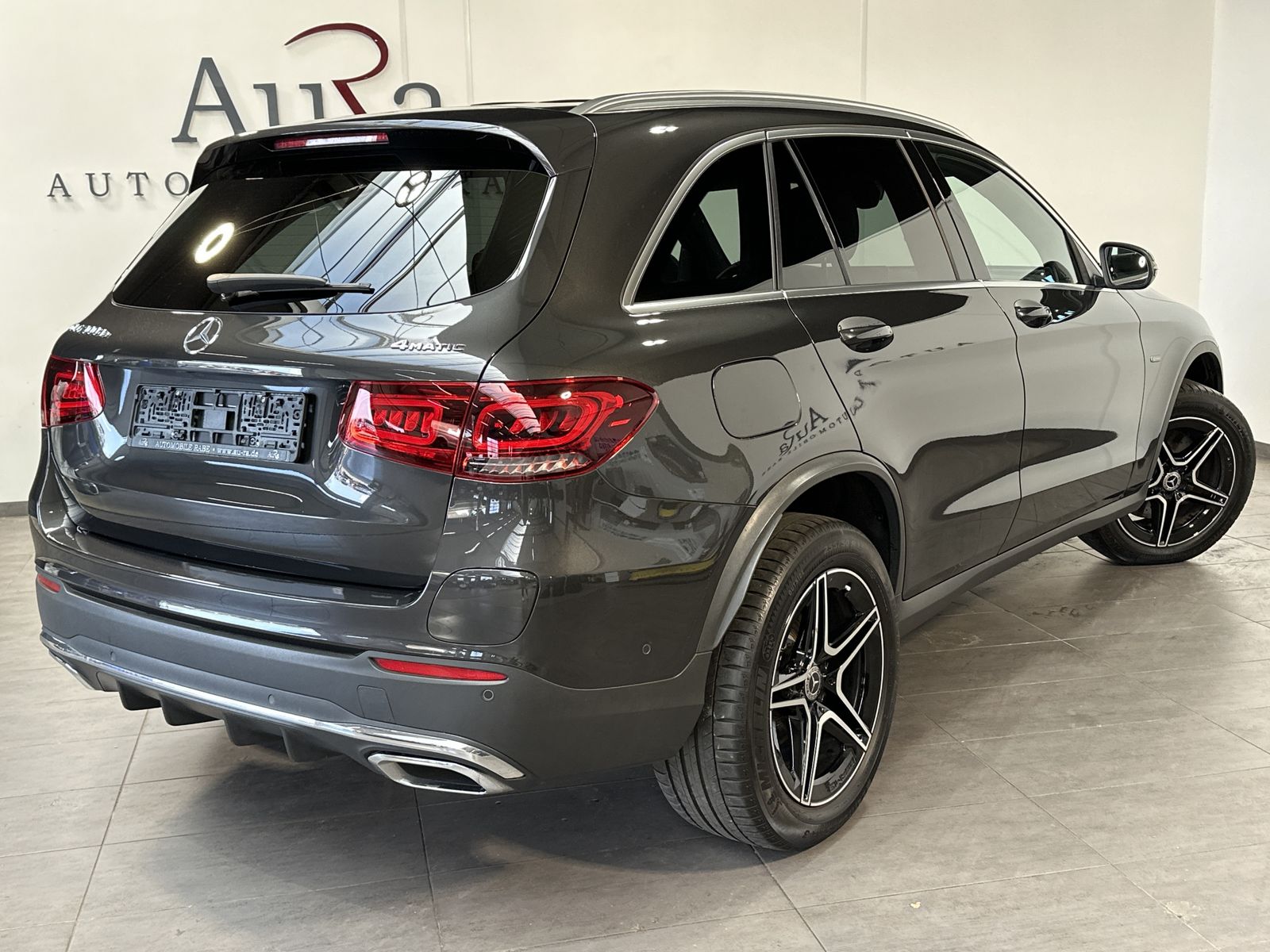 Fahrzeugabbildung Mercedes-Benz GLC 300de 4Matic AMG-Line NAV+LED+KAMERA+HEAD-UP