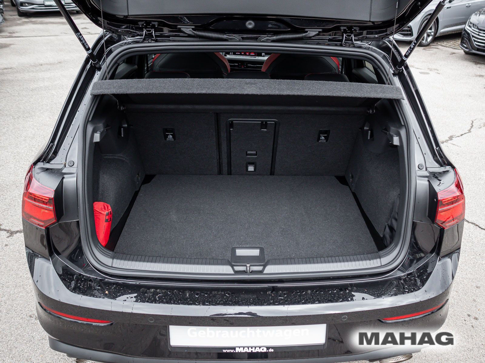 Volkswagen Golf VIII GTI CLUBSPORT 2.0 TSI BlackStyle AKRA foto 25