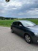 Skoda Rapid 1.4 TDI DSG mit Fahrschulpedale  - Skoda Rapid in München