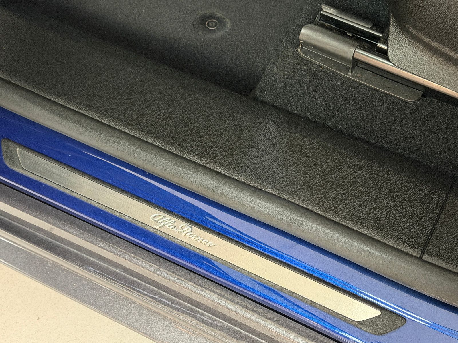 Fahrzeugabbildung Alfa Romeo Stelvio Ti Q4/MEMORY/NAVI/KAMERA/ACC/KLIMA