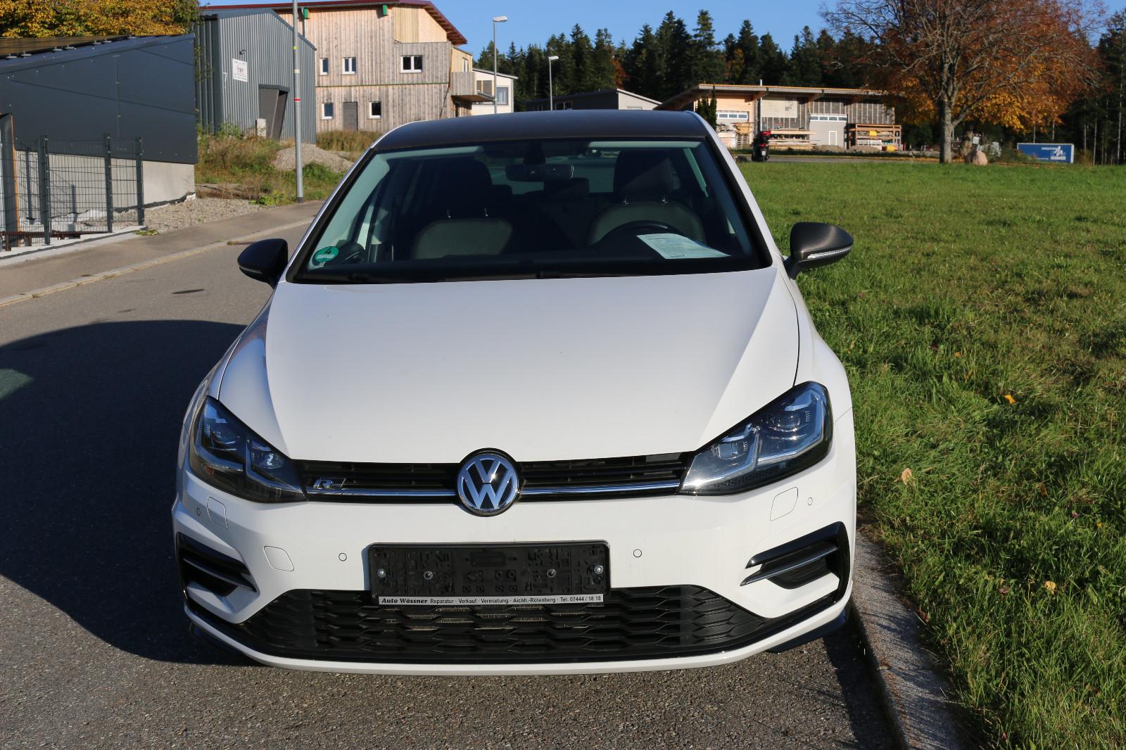 Volkswagen Golf VII Lim. Highline R-line