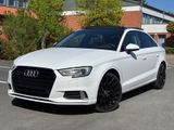 Audi A3 2.0 TFSI S tronic quattro - Audi A3 mit Benzin-Antrieb: Leder, Navigationssystem, Limousine, 3.2