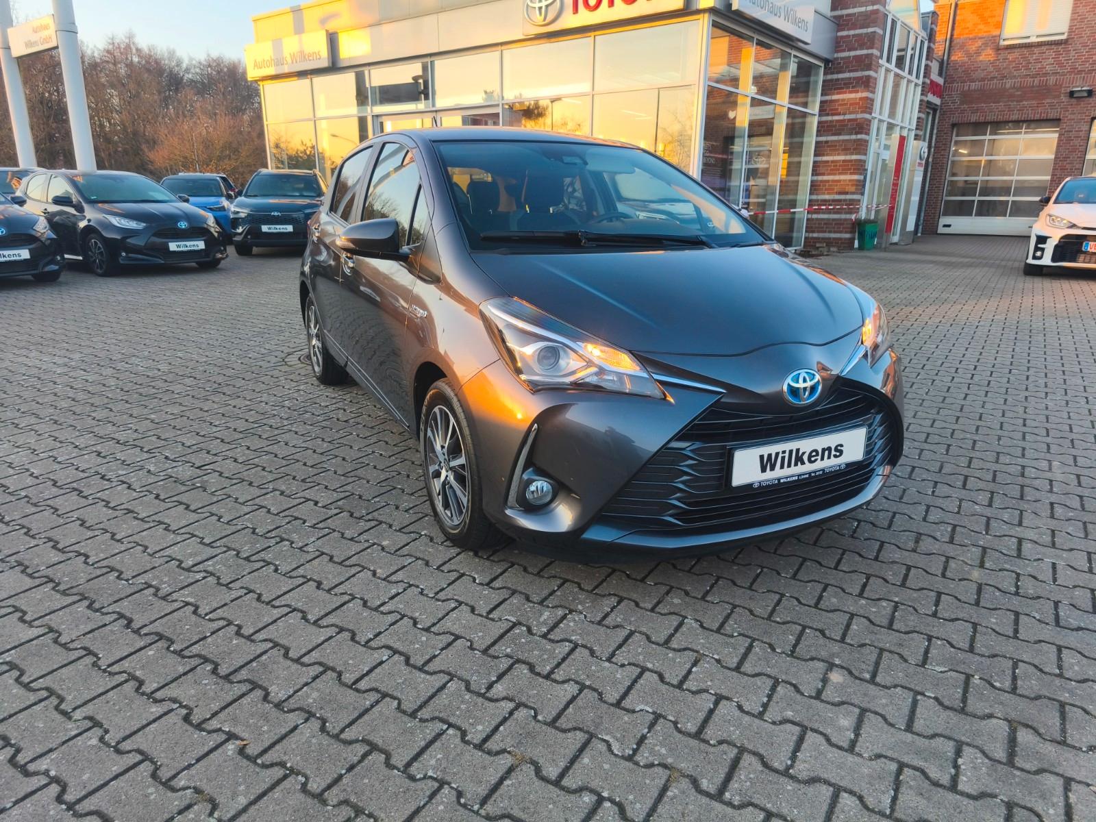 Toyota Yaris Hybrid Y20 Club