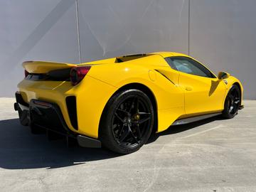 صورة 4 لـ 2020 Ferrari 488 PISTA